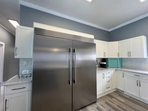 4024 6 Avenue, Edson, AB - Indoor Photo Showing Kitchen