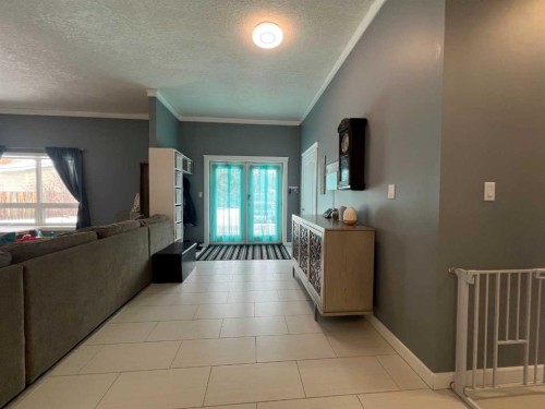 4024 6 Avenue, Edson, AB - Indoor Photo Showing Other Room