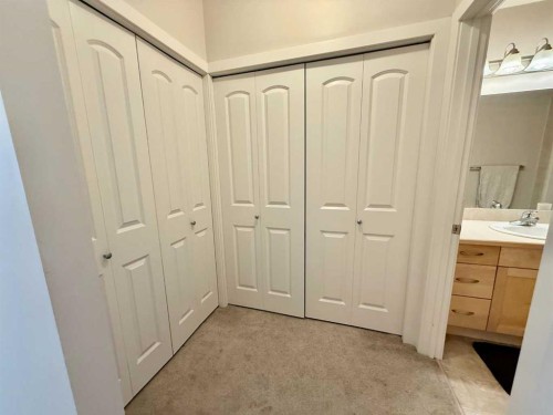 102-109 Seabolt Drive, Hinton, AB - Indoor Photo Showing Other Room