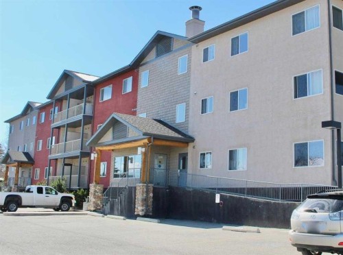 102-109 Seabolt Drive, Hinton, AB - Outdoor