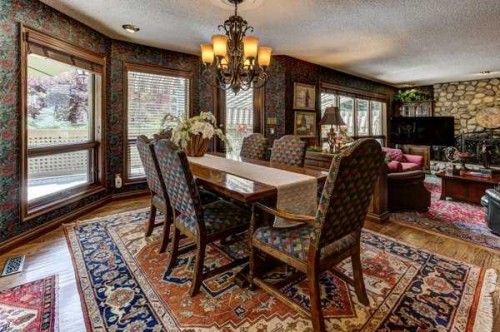 5 Cascade Court, Banff, AB - Indoor Photo Showing Dining Room
