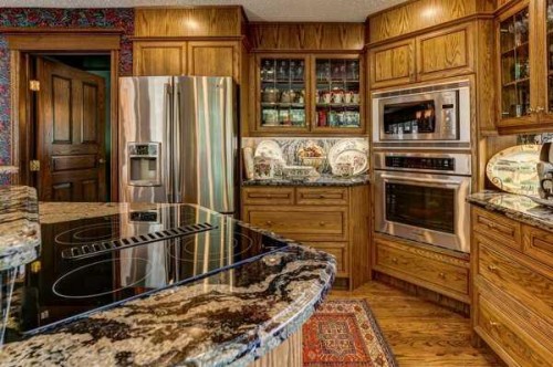 5 Cascade Court, Banff, AB - Indoor Photo Showing Kitchen