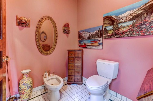 5 Cascade Court, Banff, AB - Indoor Photo Showing Bathroom