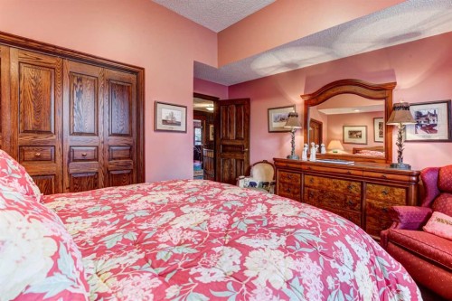 5 Cascade Court, Banff, AB - Indoor Photo Showing Bedroom