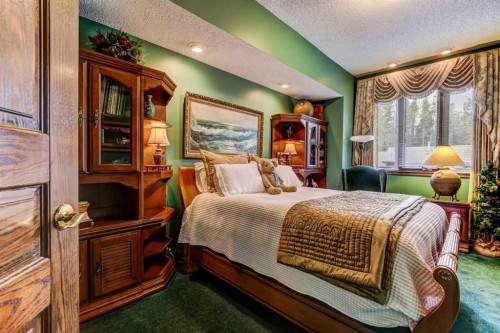 5 Cascade Court, Banff, AB - Indoor Photo Showing Bedroom