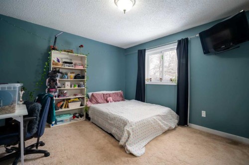 3111 Cornwall Drive, Athabasca, AB - Indoor Photo Showing Bedroom