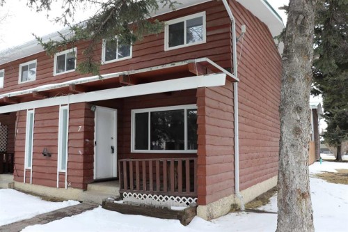 7-113 Hardisty Avenue  Hinton, AB T7V 1C4