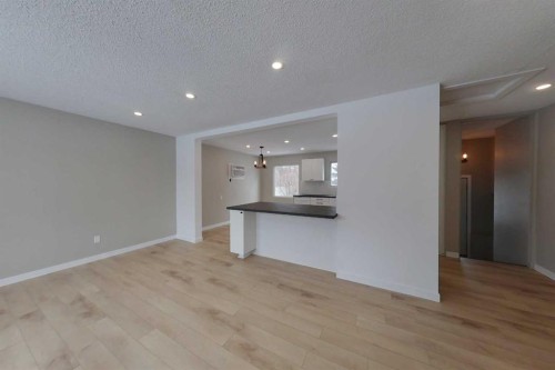801 3 Avenue Se, Slave Lake, AB - Indoor Photo Showing Other Room