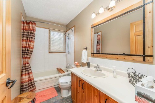 803 Larch Place, Canmore, AB 