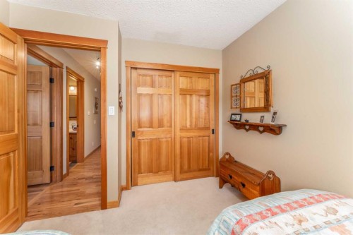 803 Larch Place, Canmore, AB 