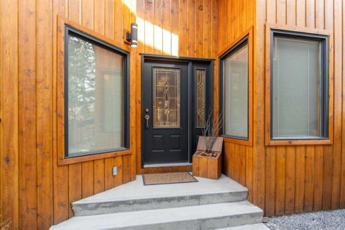 803 Larch Place, Canmore, AB 