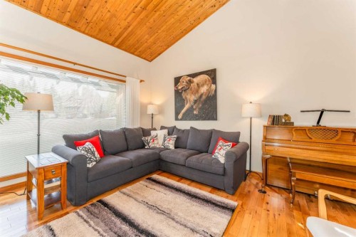 803 Larch Place, Canmore, AB 