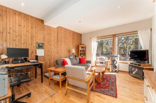 803 Larch Place, Canmore, AB 