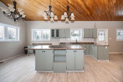203039 Township Road 662, Rural Athabasca County, AB - Indoor Photo Showing Kitchen