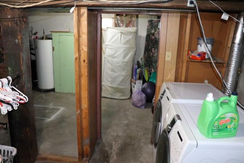 5113 5Th. Avenue, Edson, AB - Indoor Photo Showing Basement