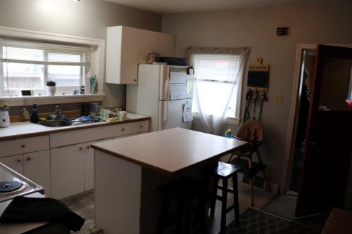 5113 5Th. Avenue, Edson, AB - Indoor Photo Showing Kitchen With Double Sink