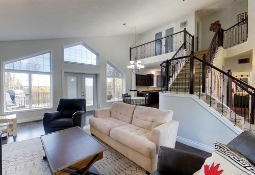 7 Bench Creek Estate, Edson, AB - Indoor Photo Showing Living Room