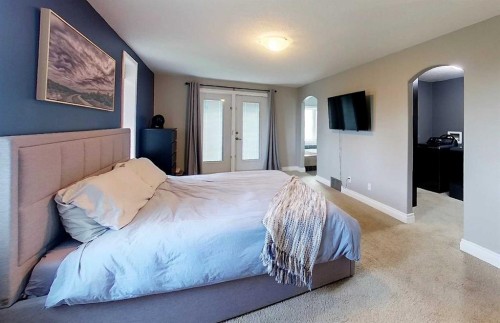 7 Bench Creek Estate, Edson, AB - Indoor Photo Showing Bedroom