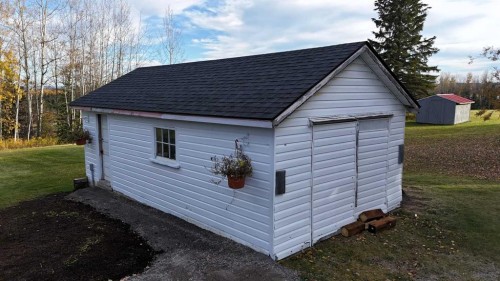 7 Bench Creek Estate, Edson, AB - Outdoor