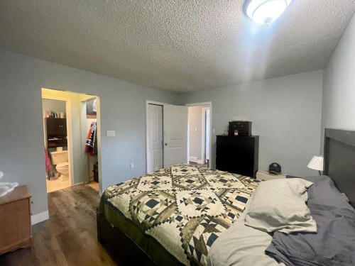 5301 15 Ave, Edson, AB - Indoor Photo Showing Bedroom