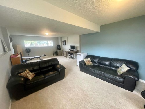 5301 15 Ave, Edson, AB - Indoor
