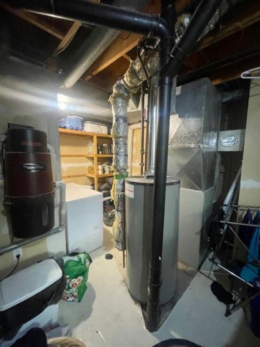 5301 15 Ave, Edson, AB - Indoor Photo Showing Basement