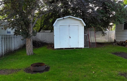 5301 15 Ave, Edson, AB - Outdoor