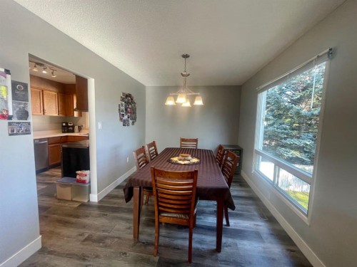 5301 15 Ave, Edson, AB - Indoor Photo Showing Dining Room