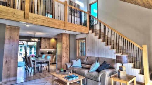 226 Lady Macdonald Drive, Canmore, AB - Indoor Photo Showing Living Room