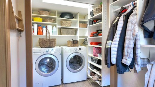 226 Lady Macdonald Drive, Canmore, AB - Indoor Photo Showing Laundry Room
