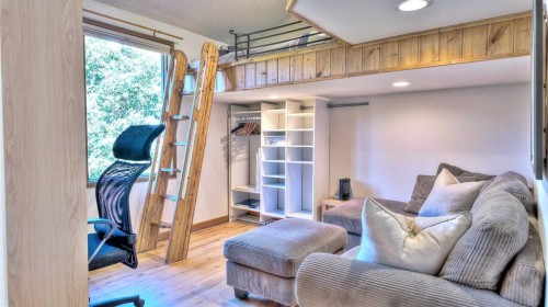 226 Lady Macdonald Drive, Canmore, AB - Indoor Photo Showing Other Room