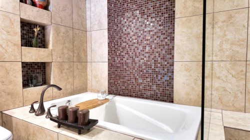 226 Lady Macdonald Drive, Canmore, AB - Indoor Photo Showing Bathroom