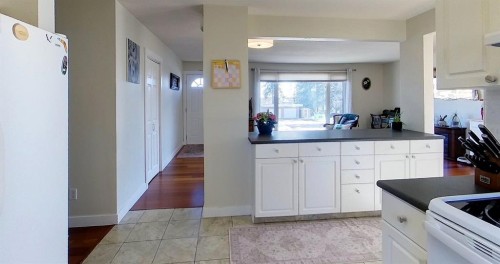 4512 5 Avenue, Edson, AB - Indoor Photo Showing Kitchen