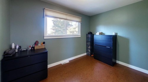 4512 5 Avenue, Edson, AB - Indoor Photo Showing Bedroom