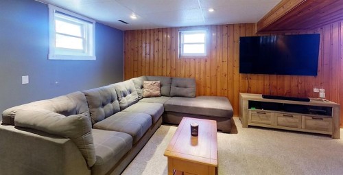 4512 5 Avenue, Edson, AB - Indoor Photo Showing Other Room