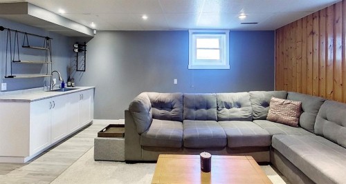 4512 5 Avenue, Edson, AB - Indoor