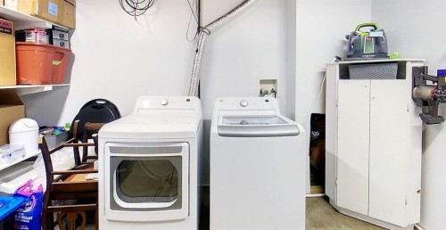 4512 5 Avenue, Edson, AB - Indoor Photo Showing Laundry Room