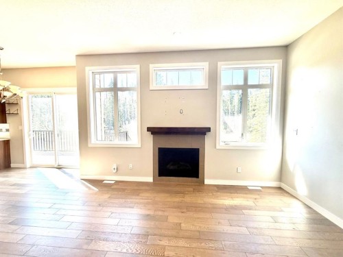 128 Berry Place, Hinton, AB - Outdoor