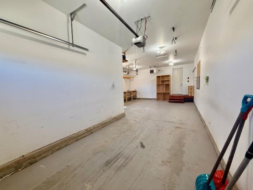 128 Berry Place, Hinton, AB - Indoor Photo Showing Other Room
