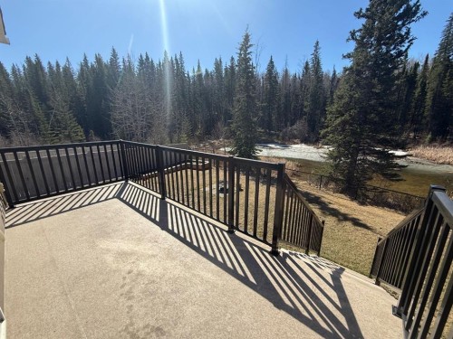 128 Berry Place, Hinton, AB - Outdoor
