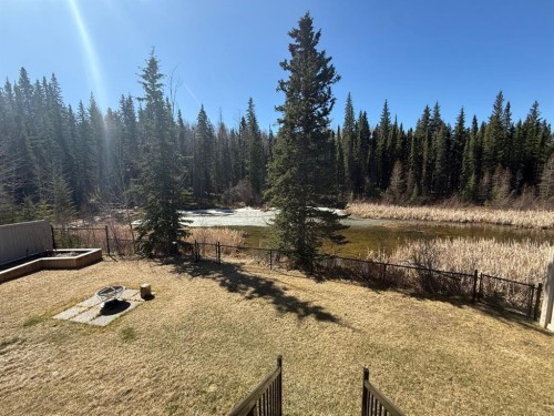 128 Berry Place, Hinton, AB - Outdoor
