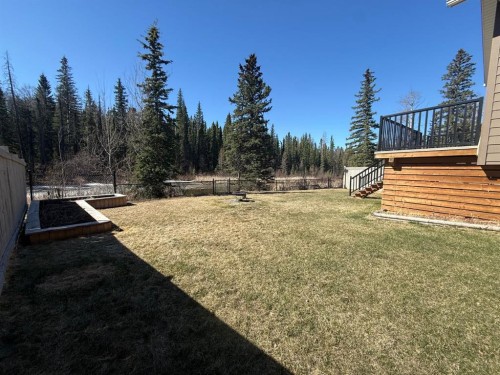 128 Berry Place, Hinton, AB - Outdoor