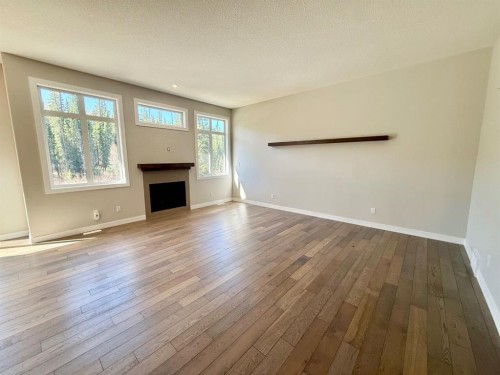 128 Berry Place, Hinton, AB - Outdoor