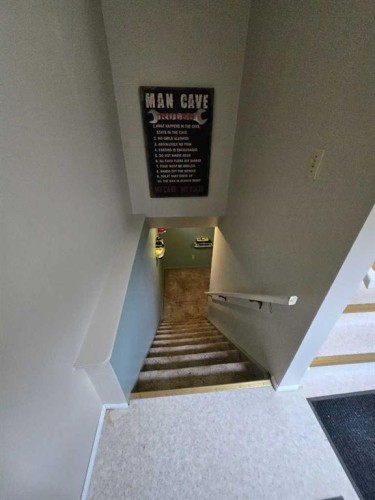 805 8 Street, Fox Creek, AB - Indoor Photo Showing Other Room