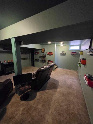 805 8 Street, Fox Creek, AB - Indoor Photo Showing Basement