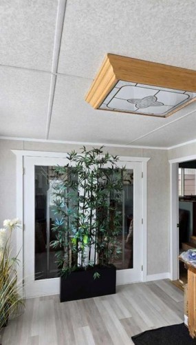 805 8 Street, Fox Creek, AB - Indoor