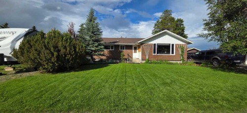 107 Simpson Street  Hinton, AB T7V 1C2