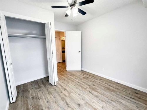 310-457 Collinge Road, Hinton, AB - Indoor Photo Showing Other Room