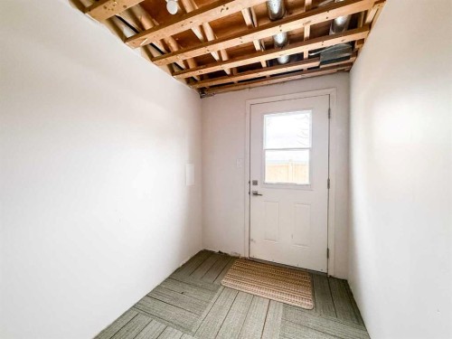 310-457 Collinge Road, Hinton, AB - Indoor Photo Showing Other Room
