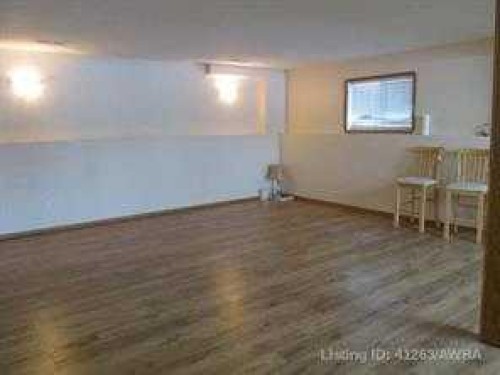 804 10 Street, Fox Creek, AB - Indoor Photo Showing Other Room